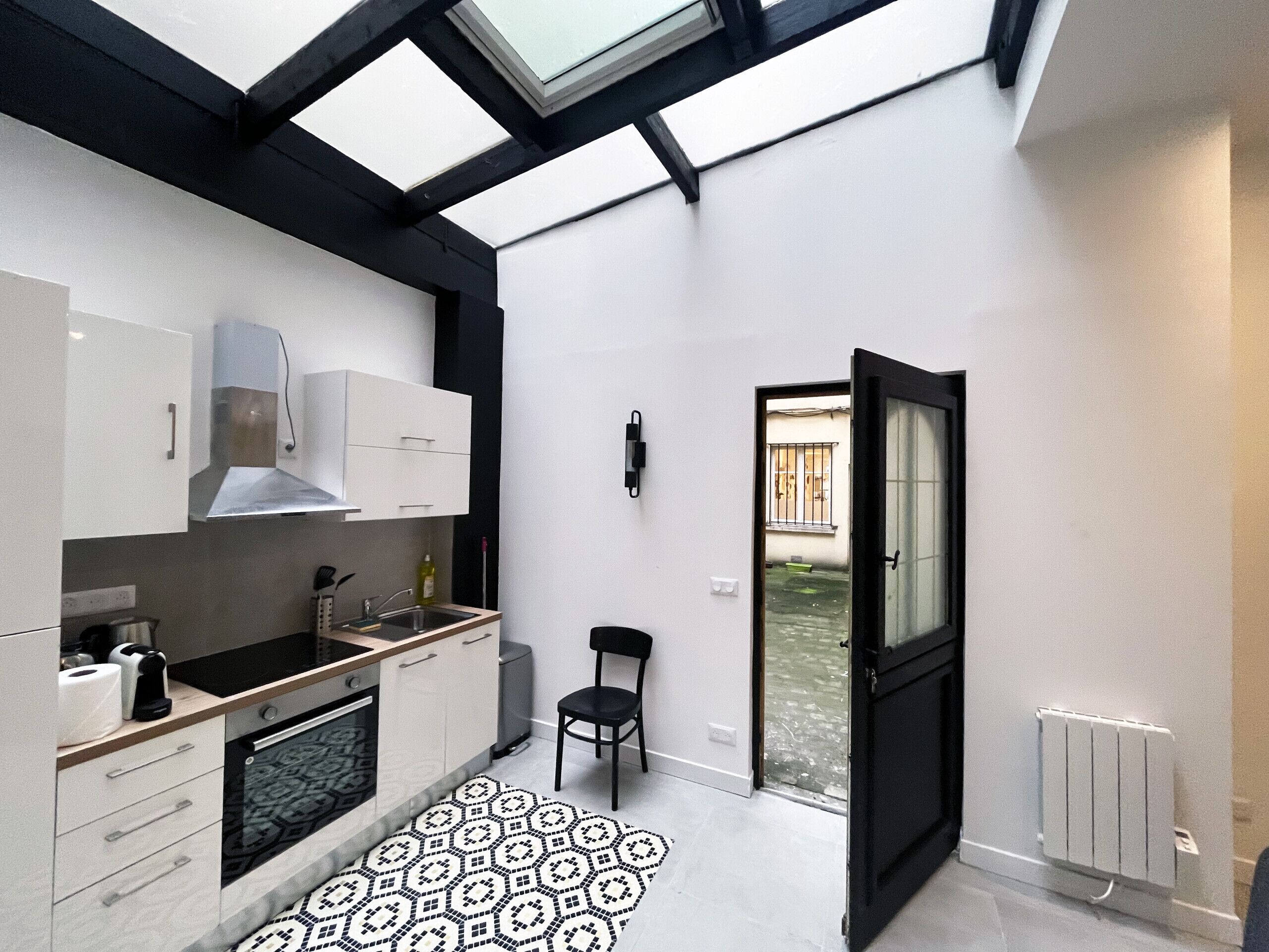 Réfrigérateur, micro-ondes, four, lave-vaisselle