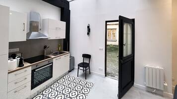 Réfrigérateur, micro-ondes, four, lave-vaisselle