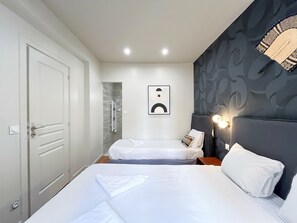 4 bedrooms, iron/ironing board, free WiFi, bed sheets