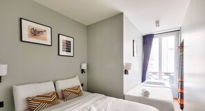 3 bedrooms, iron/ironing board, free WiFi, bed sheets