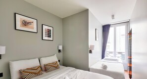 3 bedrooms, iron/ironing board, free WiFi, bed sheets