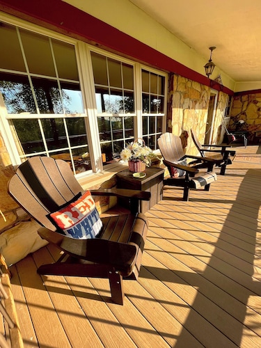 A cozy country home near Nolin Lake, Blue Holler ATV Park and Mammoth Cave