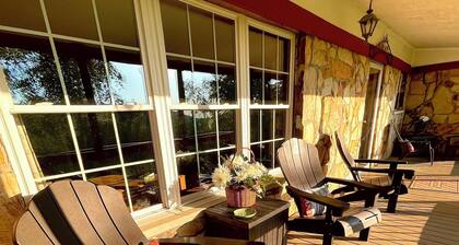 A cozy country home near Mammoth Cave, Nolin Lake and Blue Holler ATV Park