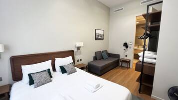 1 Schlafzimmer, BĂŒgeleisen/BĂŒgelbrett, kostenloses WLAN, BettwĂ€sche