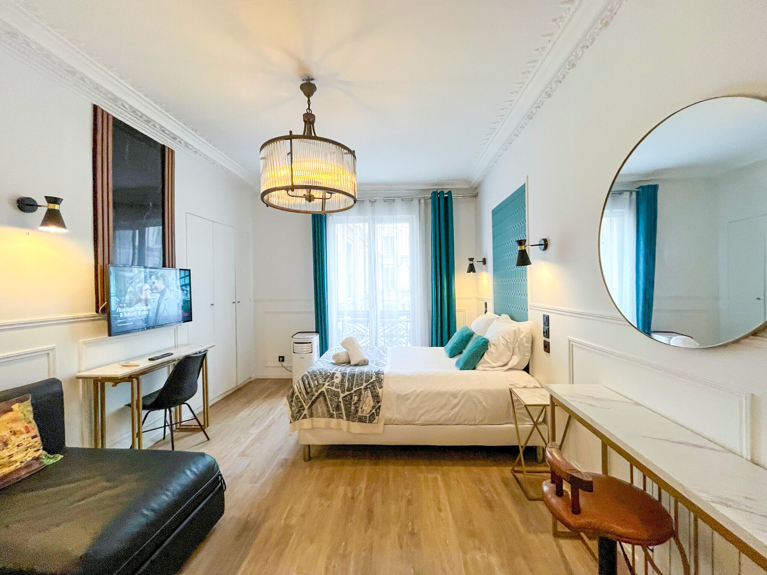 4 chambres, fer et planche à repasser, Wi-Fi gratuit, draps fournis