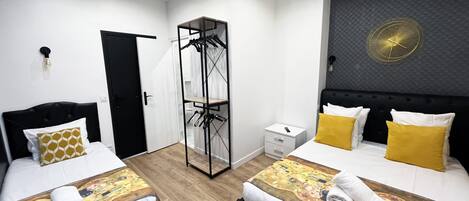 2 chambres, fer et planche à repasser, Wi-Fi gratuit, draps fournis