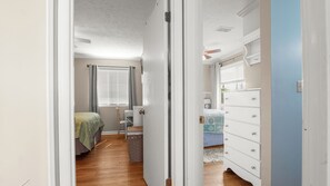 2 Schlafzimmer, Bügeleisen/Bügelbrett, kostenloses WLAN, Bettwäsche