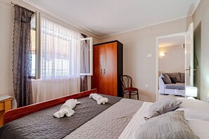 2 室のベッドルーム、WiFi、ベッドシーツ