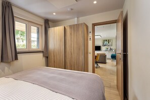 2 chambres, fer et planche à repasser, lit parapluie, Wi-Fi gratuit