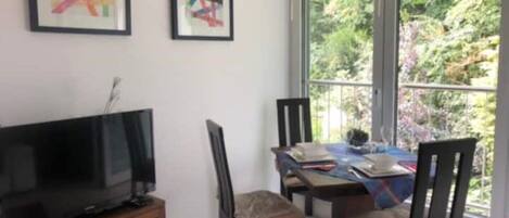 تناول الطعام