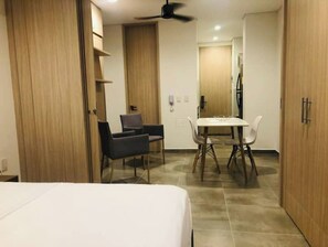 1 Schlafzimmer, Schreibtisch, kostenloses WLAN, Bettwäsche