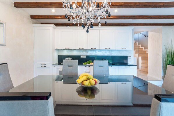 Dining - Royal Villa with private garden with hot tube in the hart of Rovinj (Rovinj)