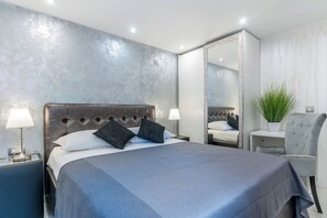 2 chambres, fer et planche à repasser, Wi-Fi, draps fournis