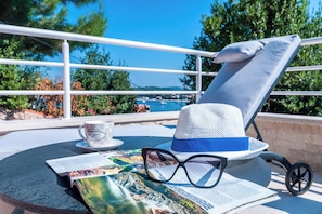 Property grounds - Royal Villa with private garden with hot tube in the hart of Rovinj (Rovinj)