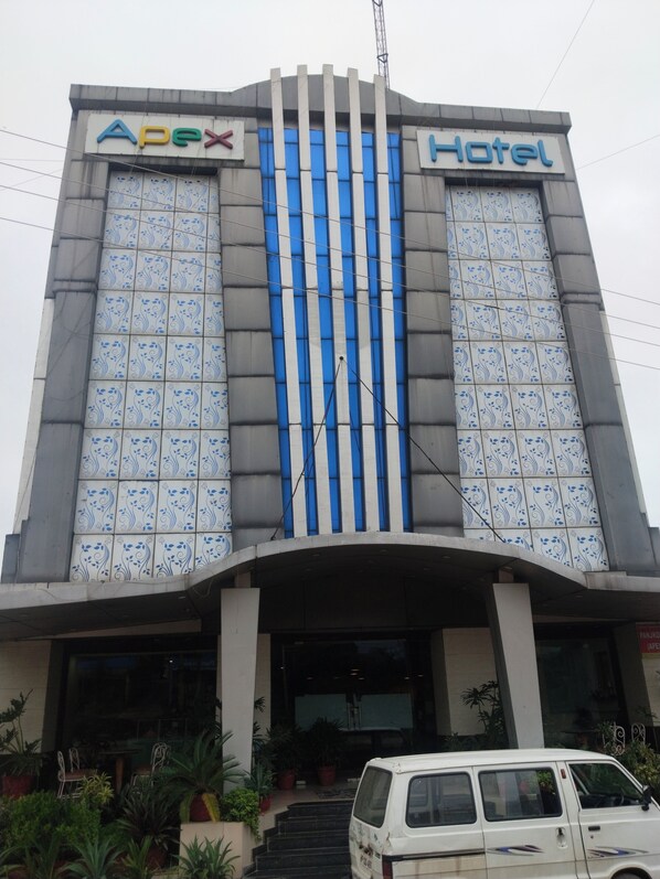 Exterior - Apex Hotel (Baddi)