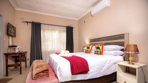 Unclassified image, 4 of 24, button - Lulu Guest Lodge (Victoria Falls)