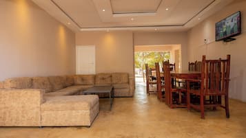 32-Zoll-LED-Fernseher mit Satellitenempfang