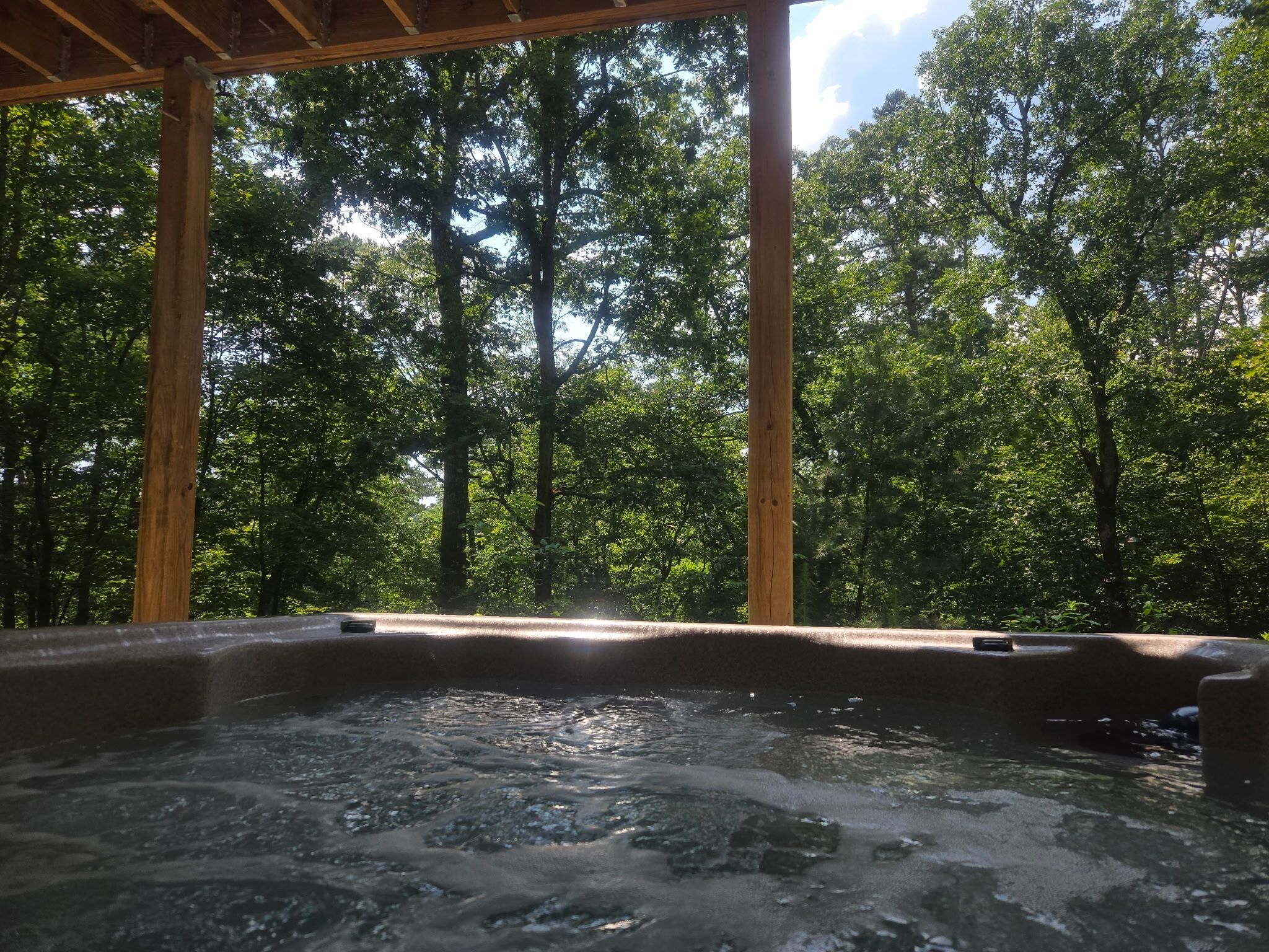 Outdoor spa tub