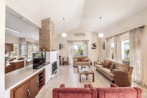 Villa (3 Bedrooms) | Interior