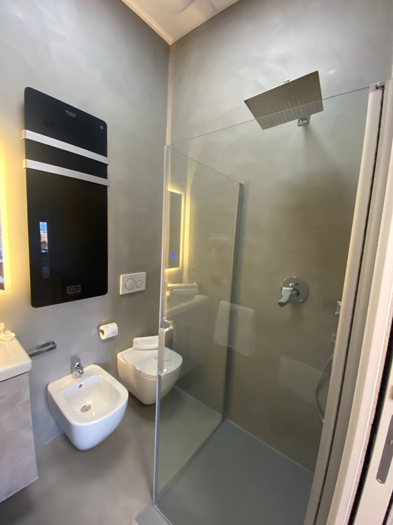 Camera 1 | Bagno | Doccia, asciugacapelli, bidet, asciugamani