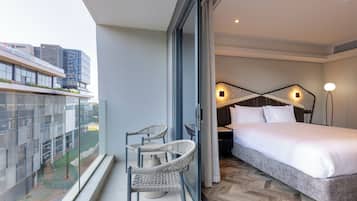 Chambre Deluxe Double ou avec lits jumeaux, 1 chambre, non-fumeur, vue ville | Terrasse/Patio