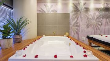 Salas para tratamentos a dois, tratamentos corporais, aromaterapia