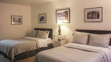 North Wing Queen - Full | Free WiFi
