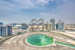 Pool - Restful studio Apartment is Dubai Sports City (Dubai)