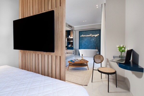 4 bedrooms, premium bedding, memory-foam beds, free minibar