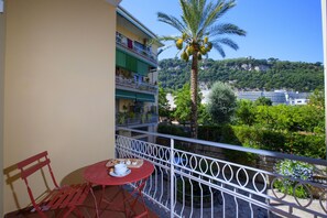 Balcony - Estate4home - Suites 21 (Sorrento)
