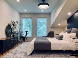 WiFi - Historical Winnipeg in the Perfect Location (Winnipeg)