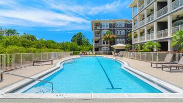 Seasonal outdoor pool, sun loungers