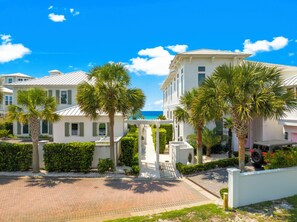 On the beach, white sand - Seaview Villas by Panhandle Getaways (Santa Rosa Beach)