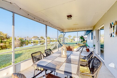 Dog-Friendly Canal-View Retreat in Central Port Charlotte