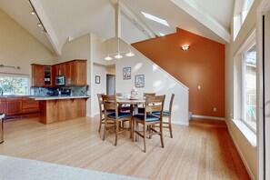 Dining - Saratoga Passage waterview home with sunrise view, bbq and deck (Coupeville)