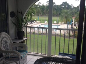 Interior - It is at the heart of Naples. Minutes from beach. Condo w/ pools, tennis, golf.  (Naples)