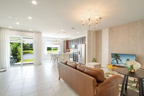 Interior - Stunning Brand New 3 Bedroom, 2.5 Bathroom Luxury Townhome with Loft. (Deerfield Beach)