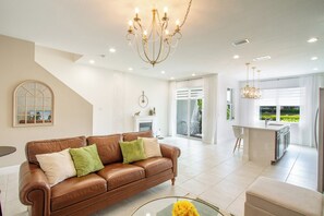 TV, fireplace, offices - Stunning Brand New 3 Bedroom, 2.5 Bathroom Luxury Townhome with Loft. (Deerfield Beach)