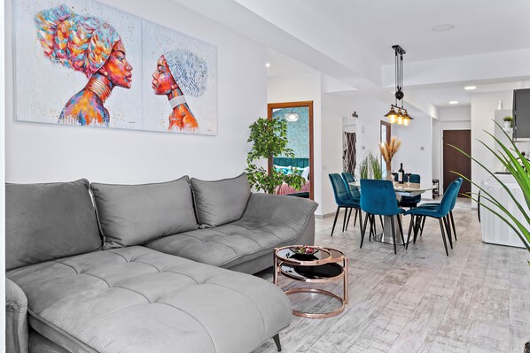 Smart TV - Cozy Special City Center - Old Town Apartment with terrace (București)