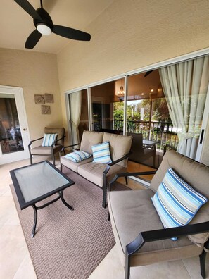 Terrace/patio - PELICAN BAY, Beautiful and Comfortable 2 Bedroom Condo w/ PB Amenities Included (Naples)