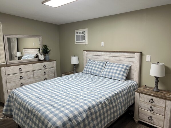 1 chambre, fer et planche à repasser, accès au Wi-Fi (inclus)