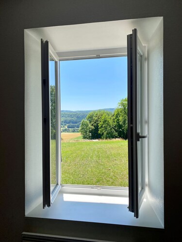 Maison de Campagne Rénovée Dans Village Calme et Agréable