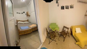 2 slaapkamers, een strijkplank/strijkijzer, wifi, beddengoed