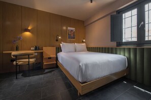 Premium bedding, pillow-top beds, minibar, in-room safe - Motto by Hilton Cusco (Cusco)