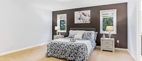 4 bedrooms, iron/ironing board, free WiFi, bed sheets