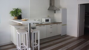 Coffee/tea maker, fridge, microwave, stovetop - Apartment right on the beachfront! - Beach - SweetHomeRooms (Cabo de Palos)