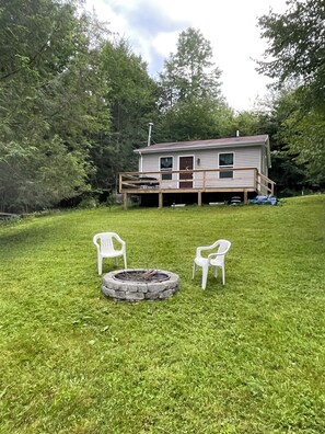 Property grounds - Remarkable views at Cabin -SUV-TRUCK-suggested NO PETS (Hamden)
