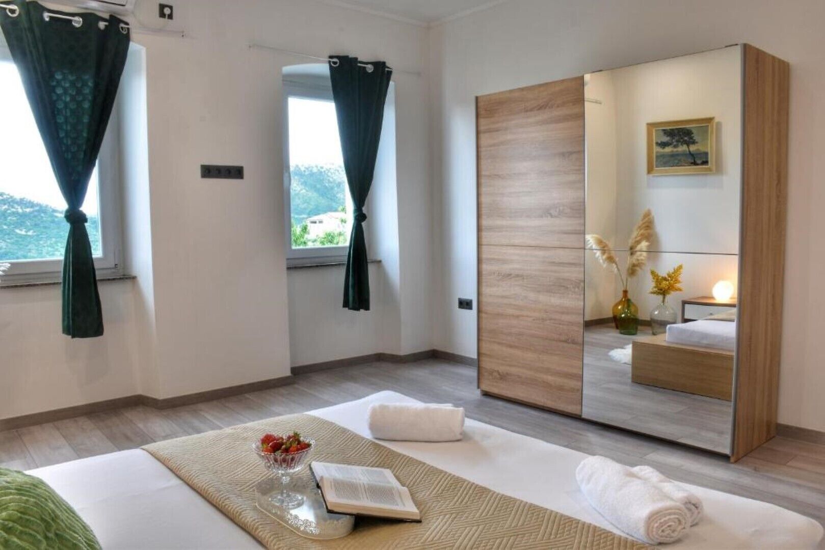 3 bedrooms, free WiFi, bed sheets