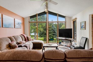 TV, videospill, bordtennis og bøker