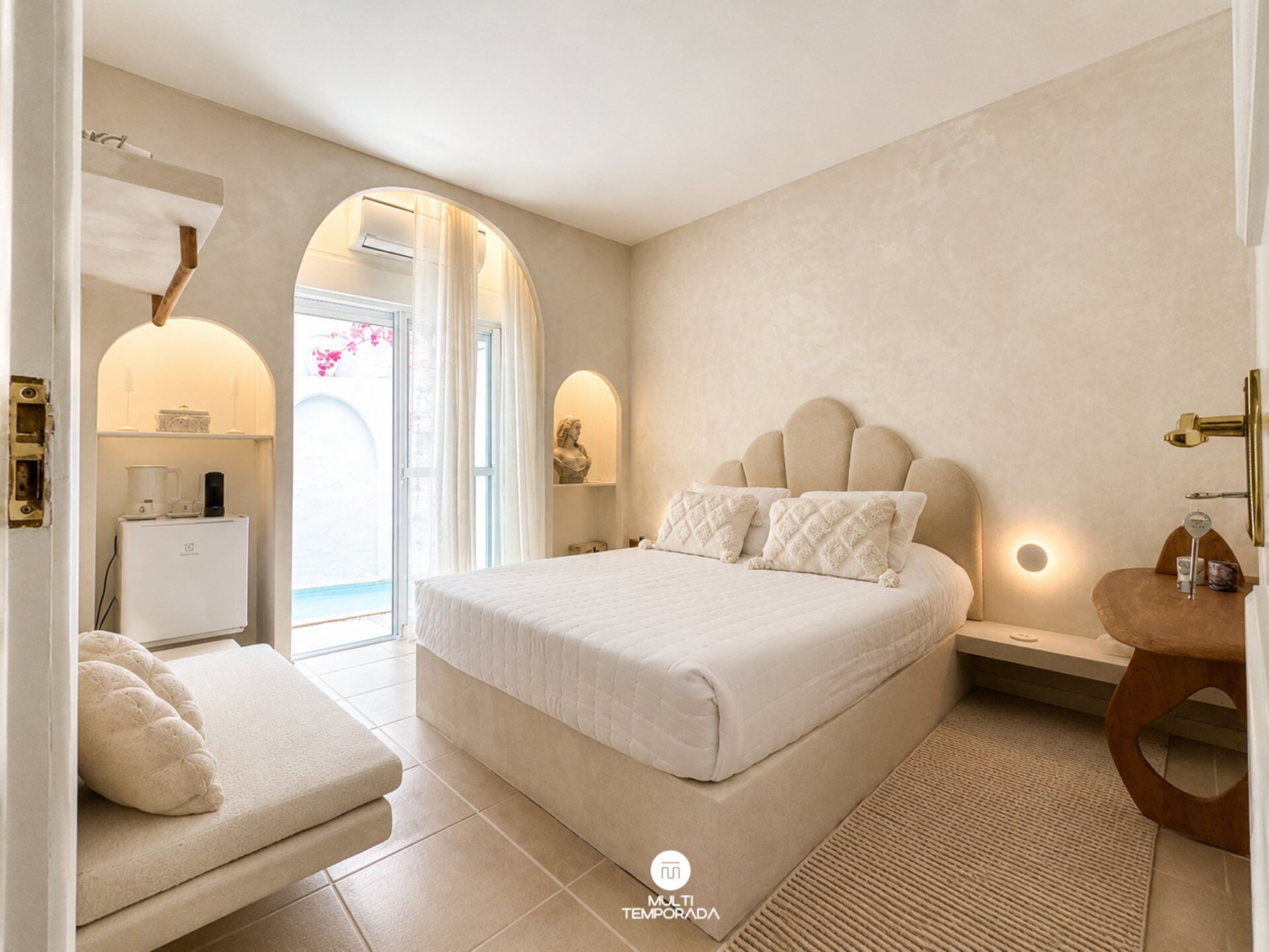 Suite (Suíte Oásis 3 com Piscina Aquecida Pr)